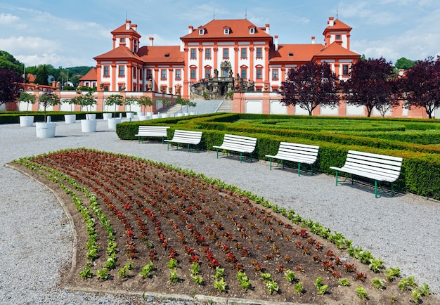 Vista estiva del Palazzo Troja a Praga, Repubblica Ceca