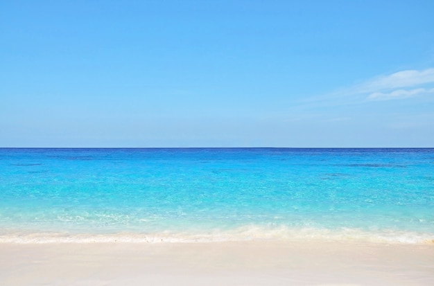 Vista mare a Koh Miang nel Parco nazionale delle Similan, Phang Nga, Thailandia.