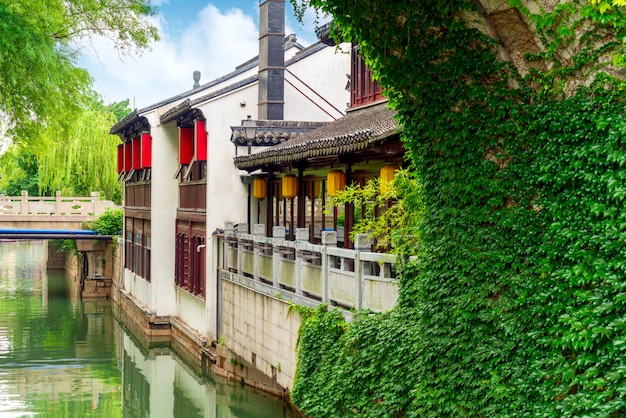 Vista notturna della città antica di Suzhou