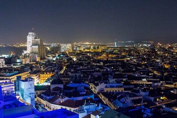 Vista notturna della città di Madrid