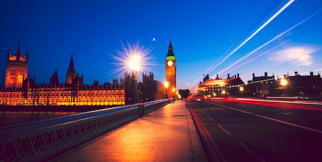 Vista notturna di Londra, Regno Unito