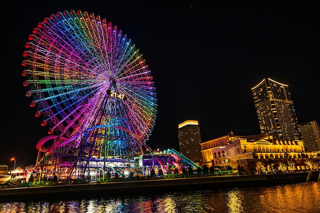 Vista notturna di Minatomirai Yokohama