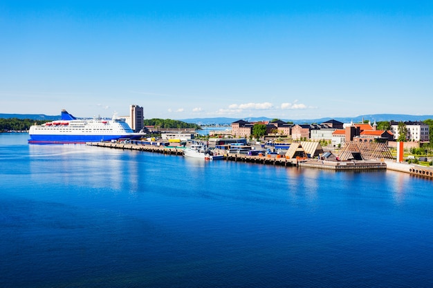 Vista panoramica aerea del porto o del porto di Oslo, Norvegia.