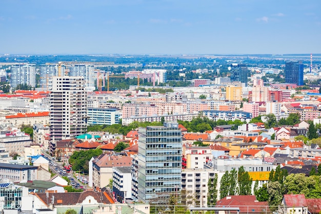 Vista panoramica aerea della città di Bratislava. Bratislava è una capitale della Slovacchia.