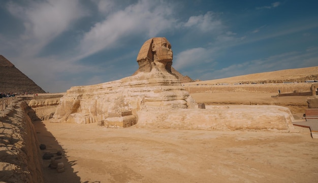 Vista panoramica complessa delle piramidi di Giza