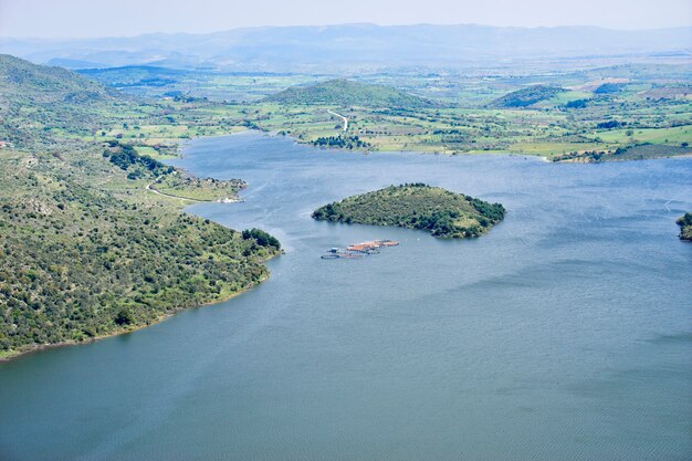 Vista panoramica dall'antica città di Pergamo al lago (Turchia)