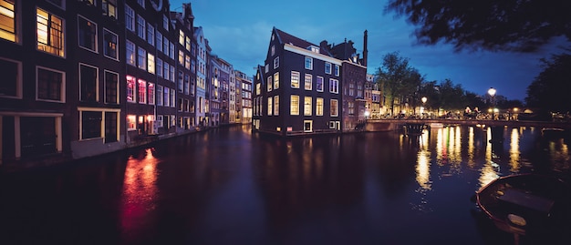 Vista panoramica del canale di Amsterdam