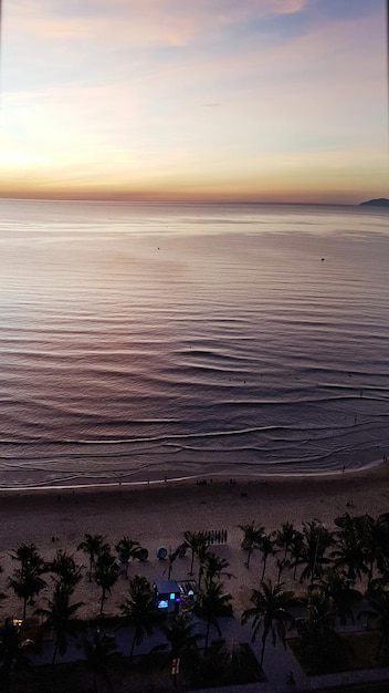 Vista Panoramica Del Mare Contro Il Cielo Al Tramonto