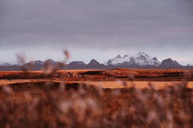 Vista panoramica del paesaggio contro il cielo durante l'inverno