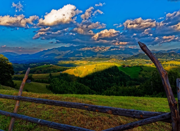 Vista panoramica del paesaggio contro il cielo