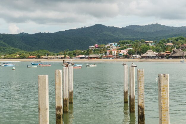 Vista panoramica della baia di San Juan del sur il giorno nuvoloso. Nicaragua