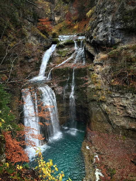 Vista panoramica della cascata