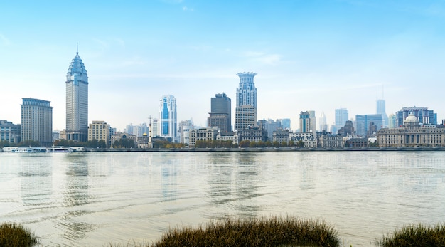 Vista panoramica della città del Bund nel distretto di Huangpu, Shanghai