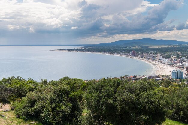 Vista panoramica della città di Piriapolis dalla cima del Cerro San Antonio