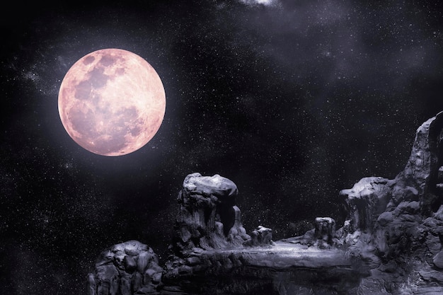 Vista panoramica della luna contro il cielo notturno