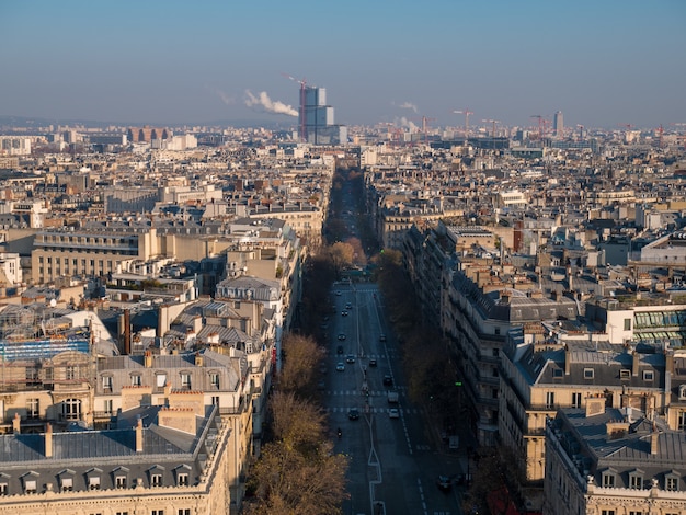 Vista panoramica di alto angolo della città di Parigi.