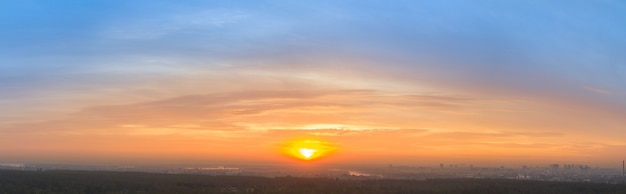 Vista panoramica di un tramonto