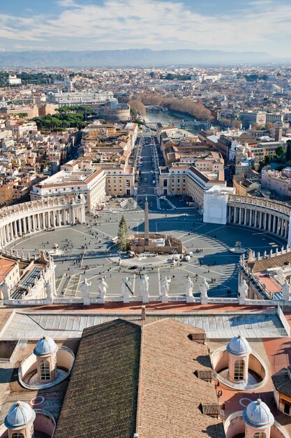 Vista su Piazza San Pietro dal tetto della Basilica di San Pietro