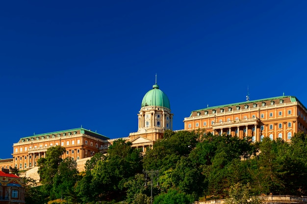 Vista sul castello di Buda