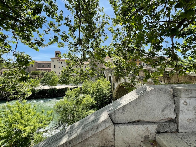 vista sul fiume Tevere da Ponte Fabricio Isola Tiberina