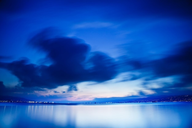 Vista sul mare a lunga esposizione