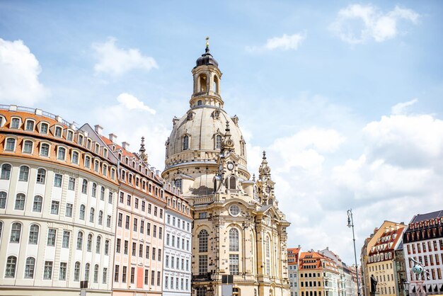 Vista sulla famosa chiesa di Nostra Signora nella città di Dresda, Germania