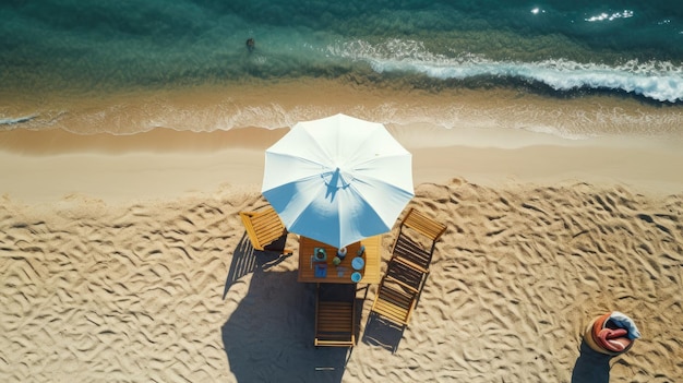 Vista sulla spiaggia con sedie e ombrello
