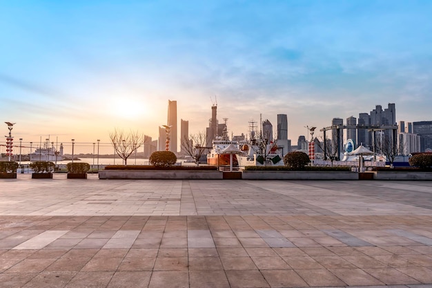 Vista sulla strada del centro velico olimpico di Qingdao