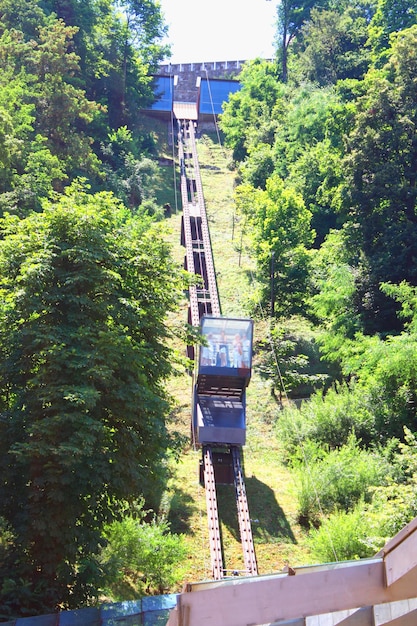 Vista sulla vecchia funicolare a Lubiana in Slovenia