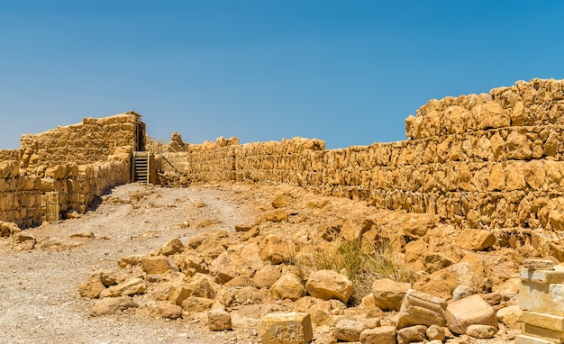 Vista sulle rovine della fortezza di Masada - il deserto della Giudea, Israele