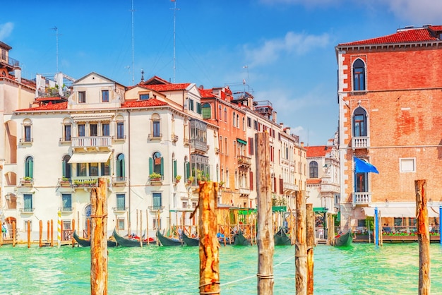 Viste del canale più bello di Venezia Canal Grande acqua strade barche gondole palazzi lungo l'Italia