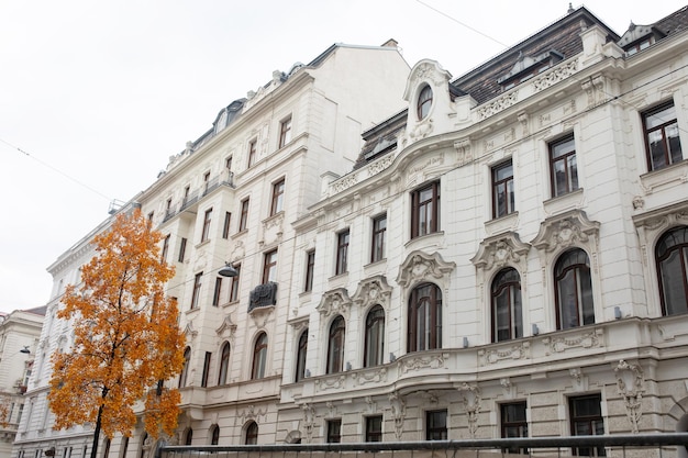 Viste del paesaggio urbano di una delle città più belle d'Europa, Vienna.