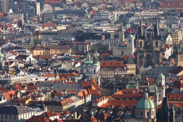 Viste della città vecchia di Praga con splendidi edifici antichi, Repubblica Ceca