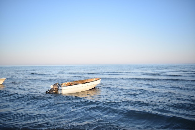 Viste panoramiche dall'alba sulla costa