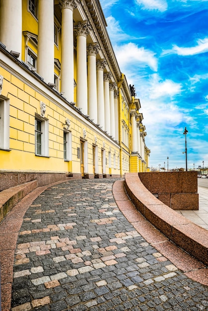 Viste urbane e storicamente belle della città di San Pietroburgo Russia