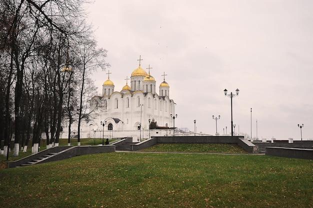 VLADIMIR, RUSSIA - 3 novembre 2021: Cattedrale dell'Assunzione a Vladimir