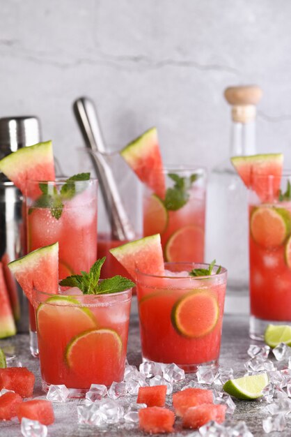 Vodka Watermelon Cocktail a base di anguria fresca, zucchero di cocco, succo di lime e vodka