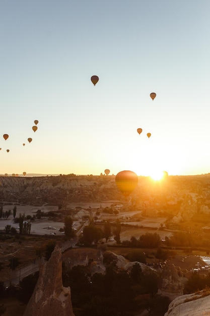 Volo in mongolfiera Tour della Cappadocia meridionale Museo all'aperto di Goreme Parco nazionale di Goreme Turchia