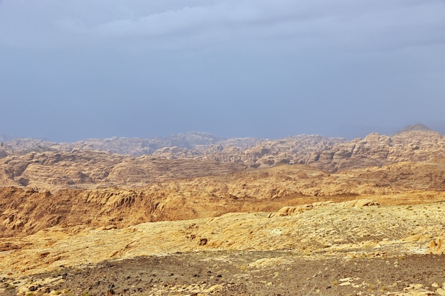 Wadi Disah nel canyon di Al Shaq dell'Arabia Saudita
