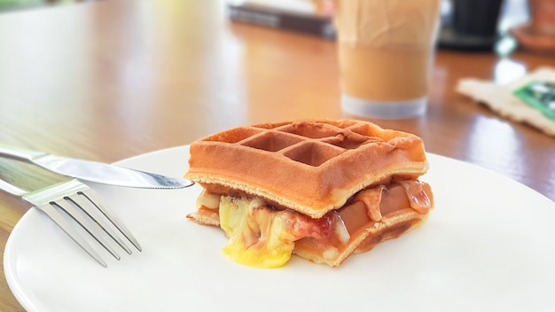 Waffle sandwich con formaggio