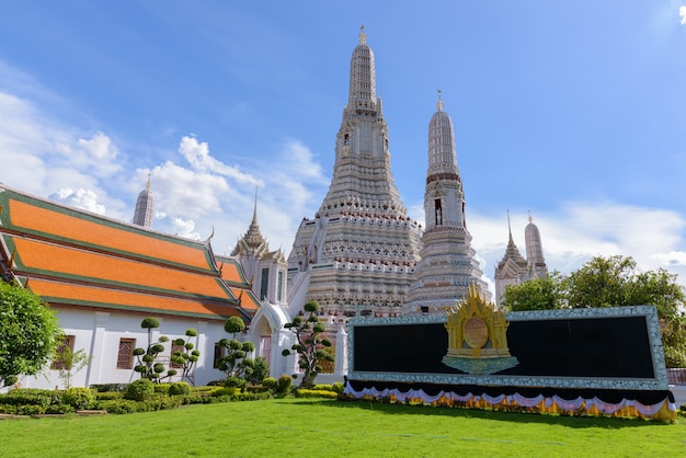 Wat Arun Il Tempio Buddista Di Dawn A Bangkok, Thailandia