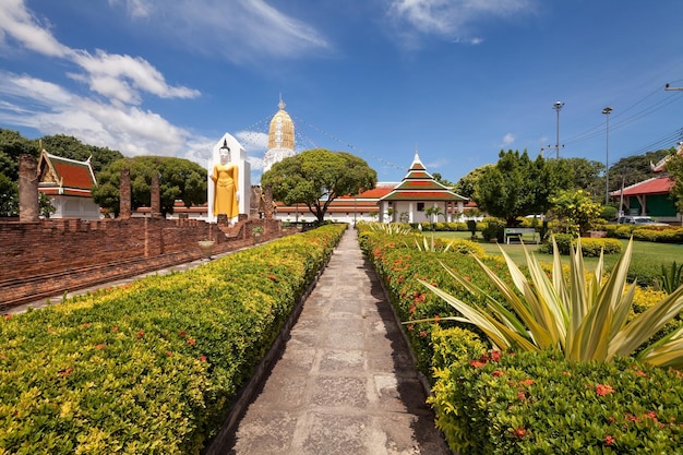 Wat Phar Sri Rattana Mahathat Tempio Phitsanulok in ThailandiaxAxA