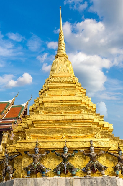 Wat Phra Kaew (Tempio del Buddha di smeraldo) a Bangkok, in Thailandia