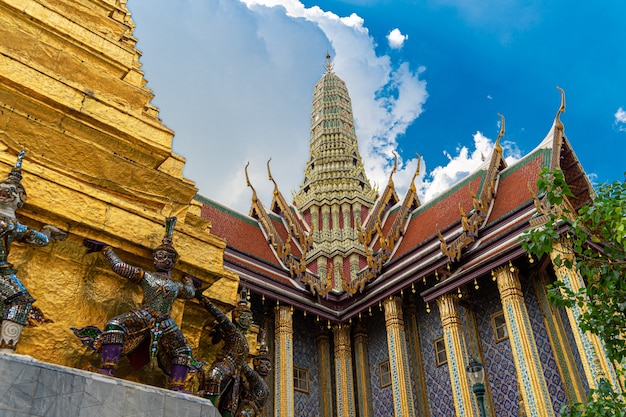 Wat Pra Keaw Thailandia e YAK Giant