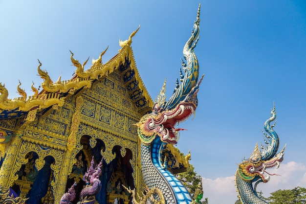 Wat Rong Sua Ten (tempio blu) a Chiang Rai