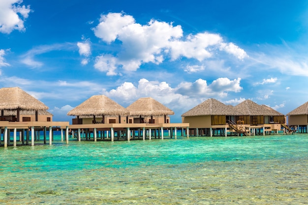 Water Bungalows in un'isola tropicale alle Maldive