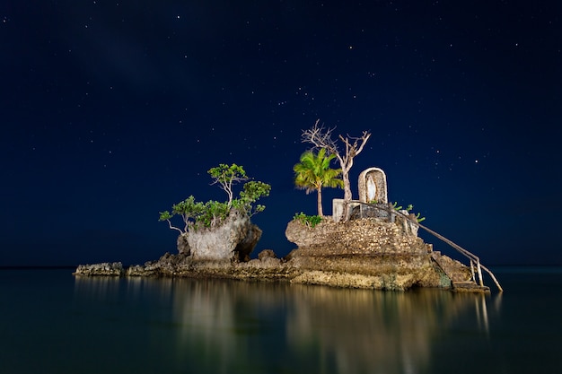 Willys rock, Boracay