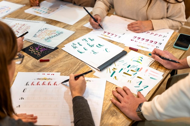 Workshop di lettering artistico Imparare a disegnare lettere Lezioni universitarie