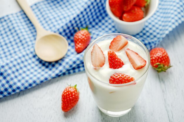 Yogurt alla fragola sano