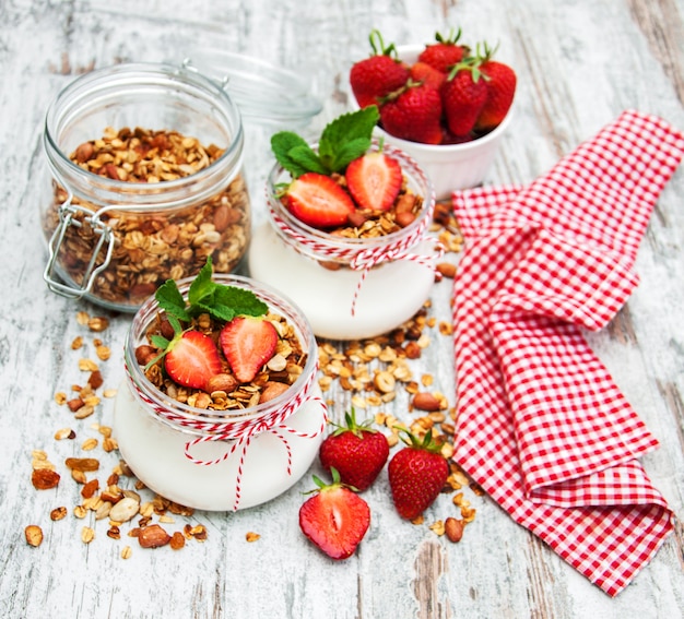 Yogurt e muesli per colazione